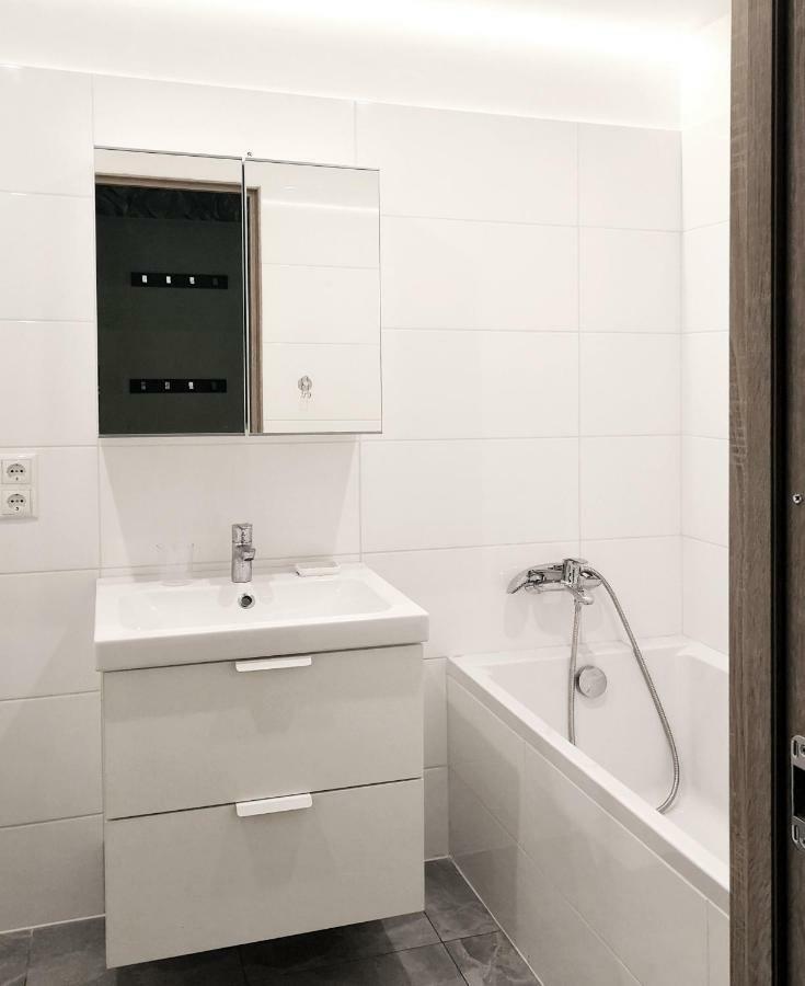 Green Leaf Apartments لييبايا المظهر الخارجي الصورة