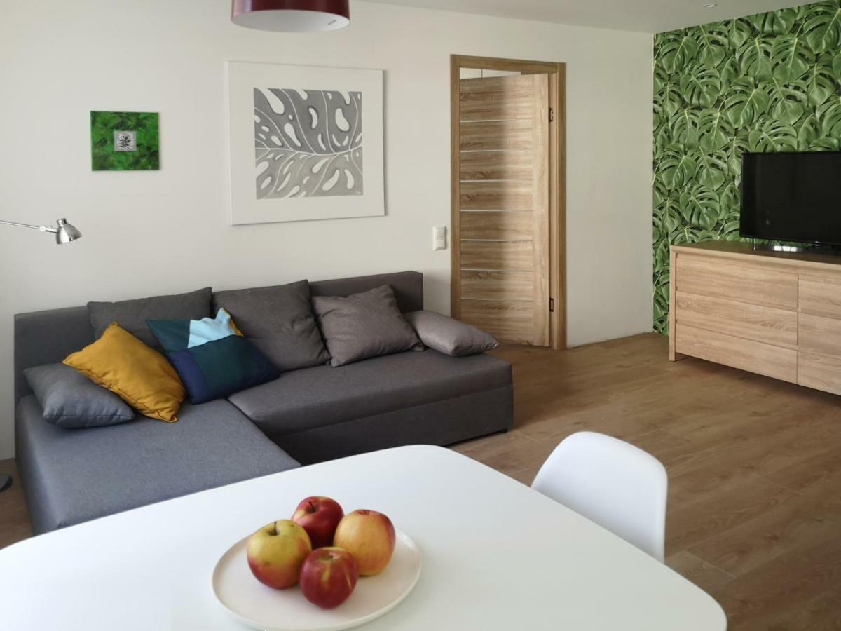 Green Leaf Apartments لييبايا المظهر الخارجي الصورة