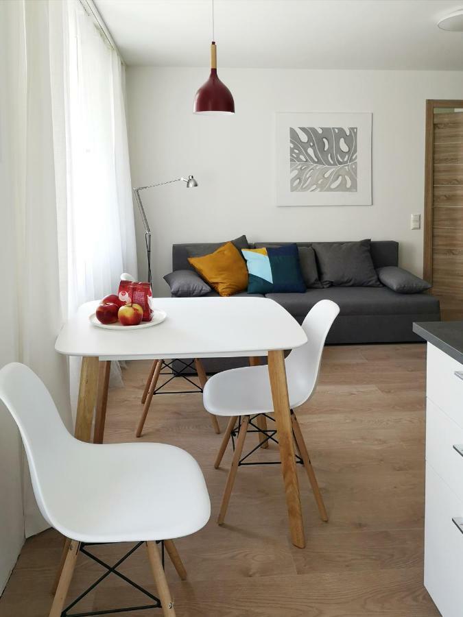 Green Leaf Apartments لييبايا المظهر الخارجي الصورة